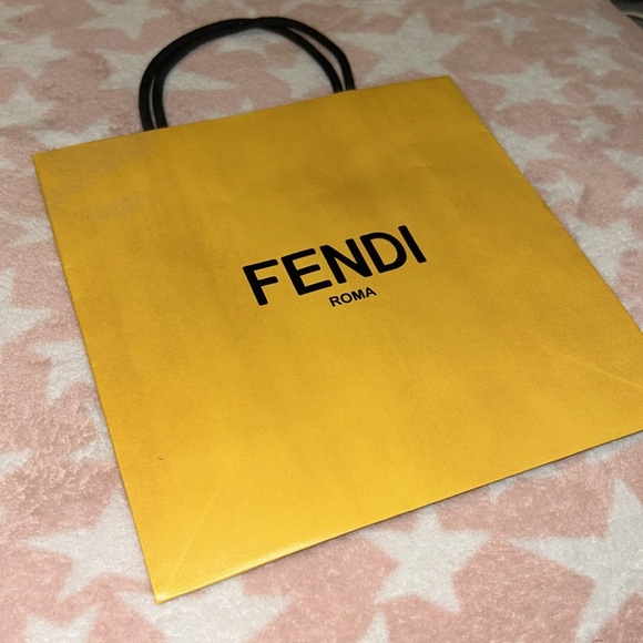 Fendi bag - Picture 2 of 11